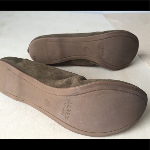 J Crew olive green suede ballet flats. - Picture 4 of 8